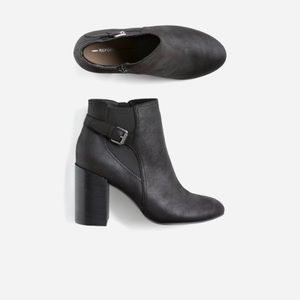 Report footwear Saul heeled booties